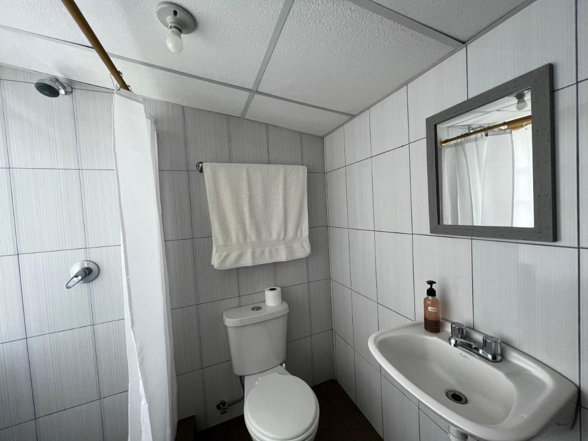 Tiny Apartment In The City Rooftop Terrace Baños Exterior foto